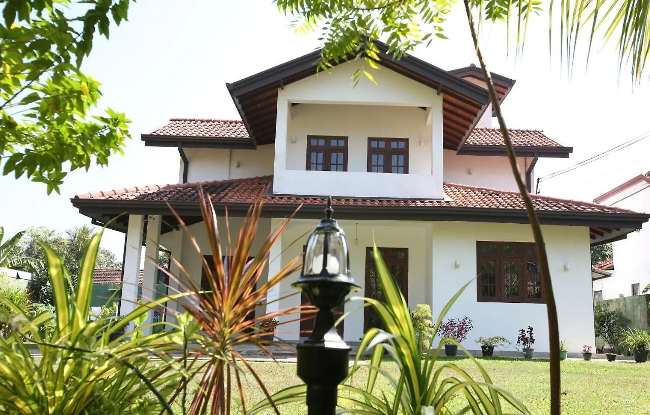 Villa Negombovilla