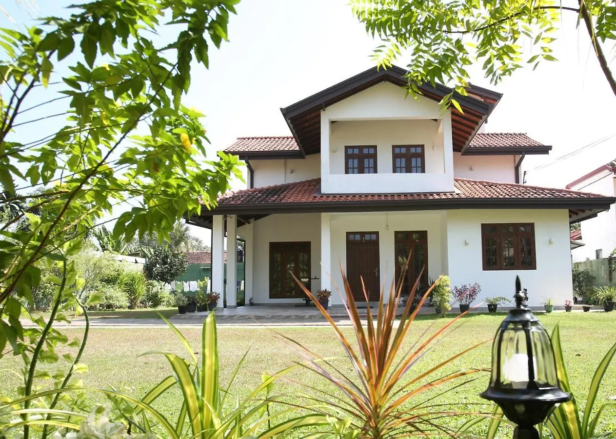 Villa Negombovilla